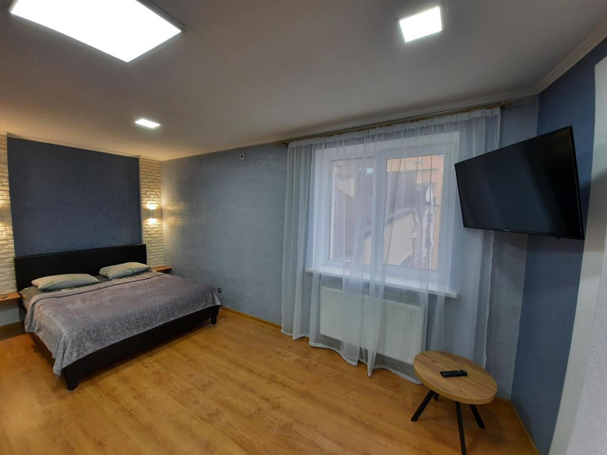 New Luxury Studio Apartment 伊万诺-弗兰科夫斯克 外观 照片