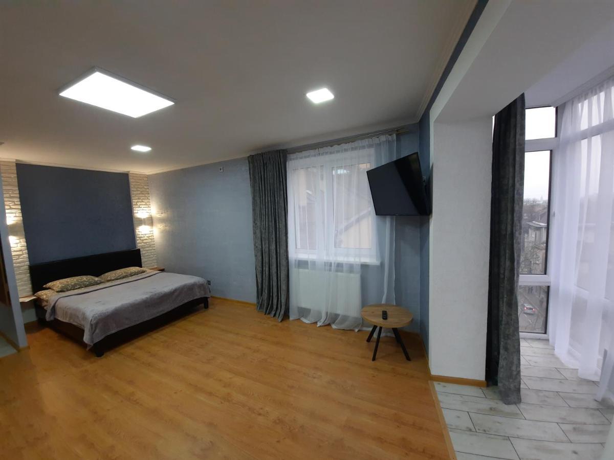 New Luxury Studio Apartment 伊万诺-弗兰科夫斯克 外观 照片