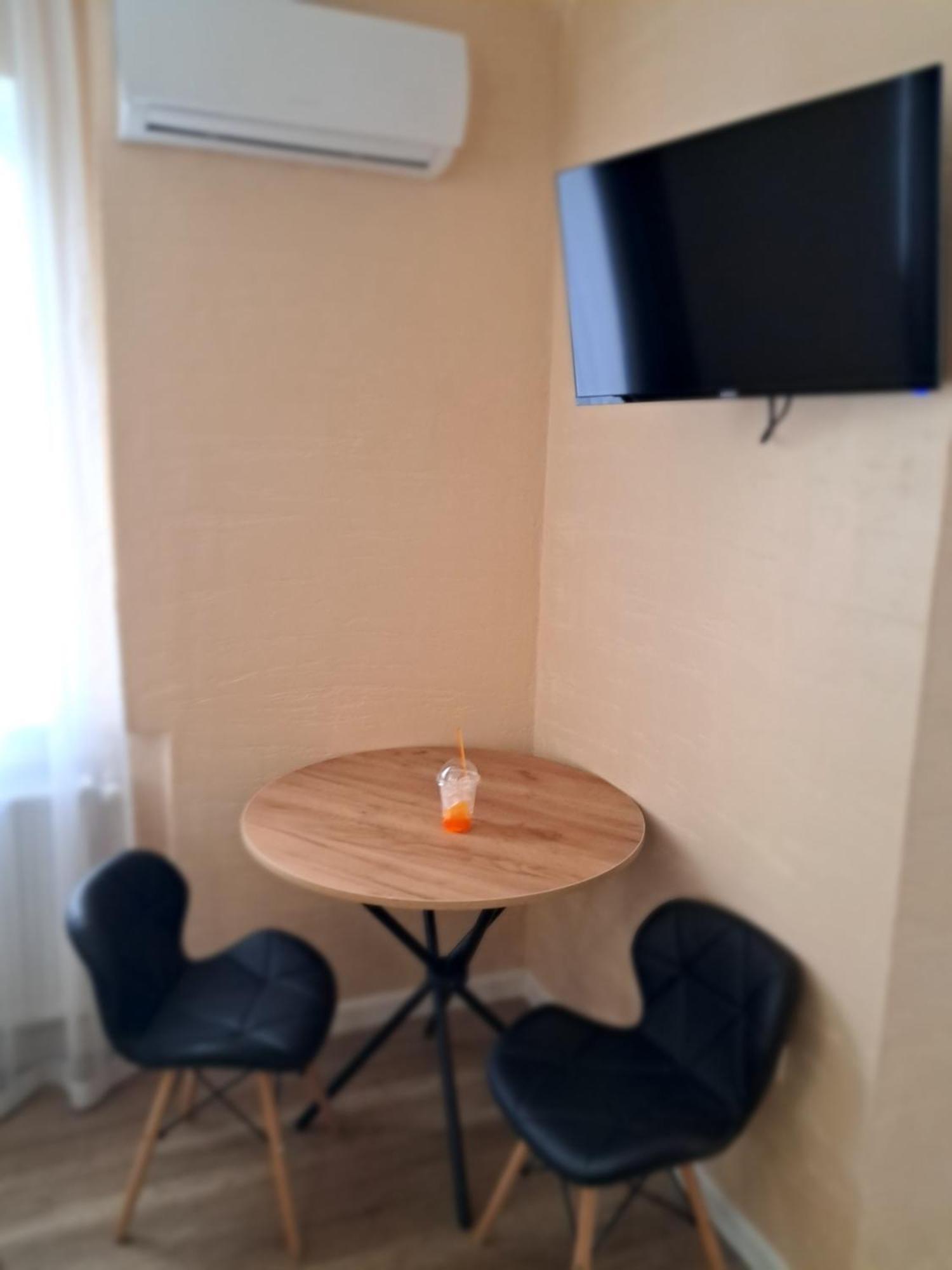 New Luxury Studio Apartment 伊万诺-弗兰科夫斯克 外观 照片